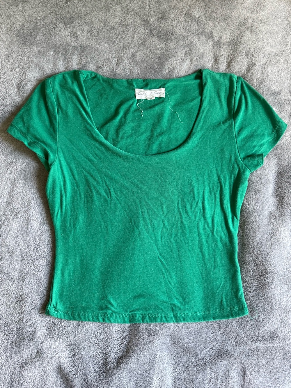 Olive & Oak Women's Scoop Neck Tee in Bright Green